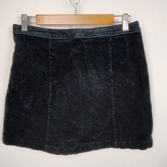 FOREVER 21 Black Corduroy Button Front A-Line Mini Skirt Womens L - Picture 3 of 4